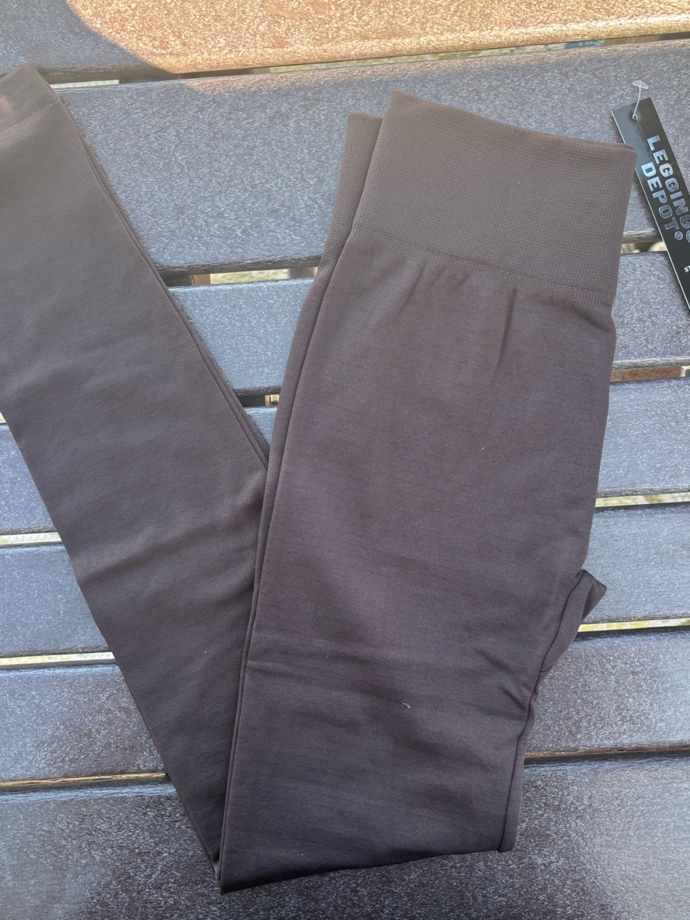 Leggings Depot One-Size High-Waist Leggings in Dark Brown